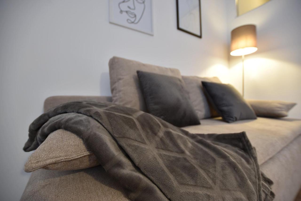 Super Central City Appartement With Free Parking Innsbruck Exterior foto